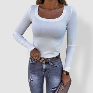 U-Neck Long Sleeve Tee